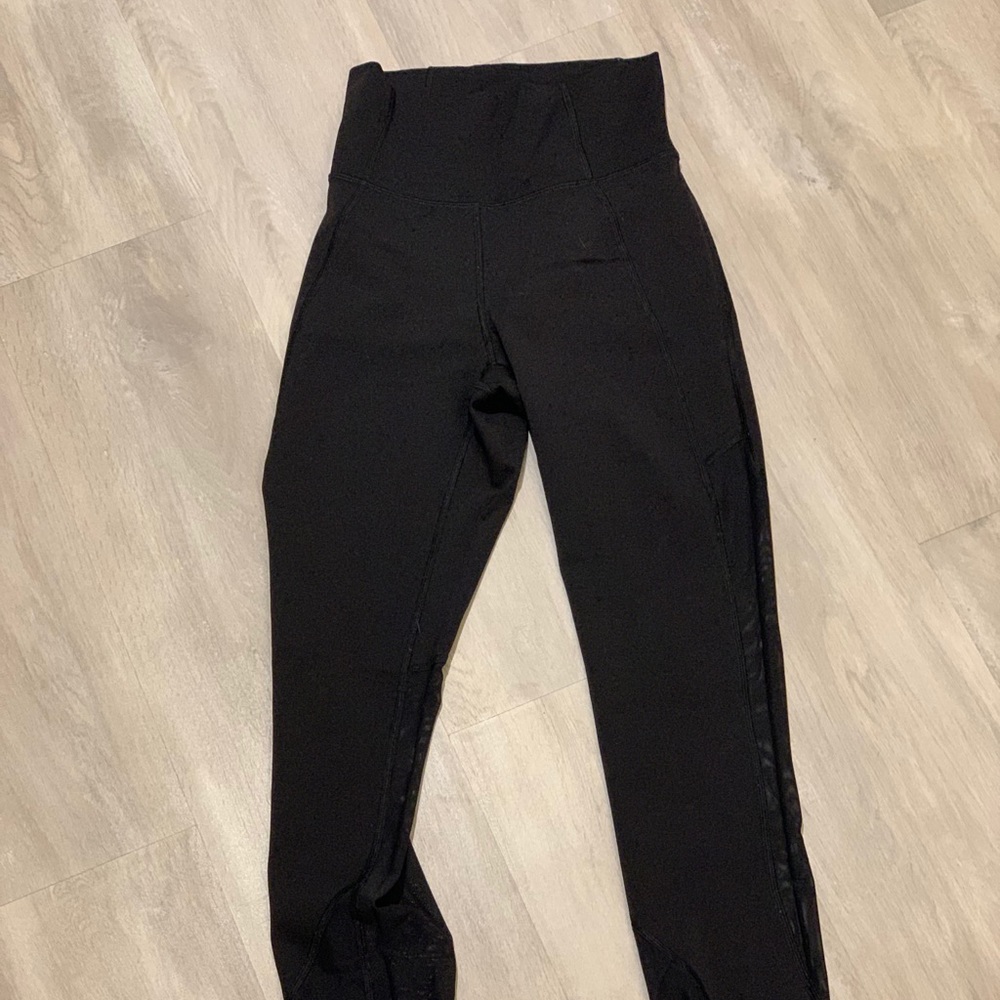 Lululemon mesh leggings size 4 black